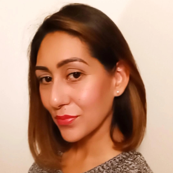 Meet your Posher, Wendy - Picture 2 of 3